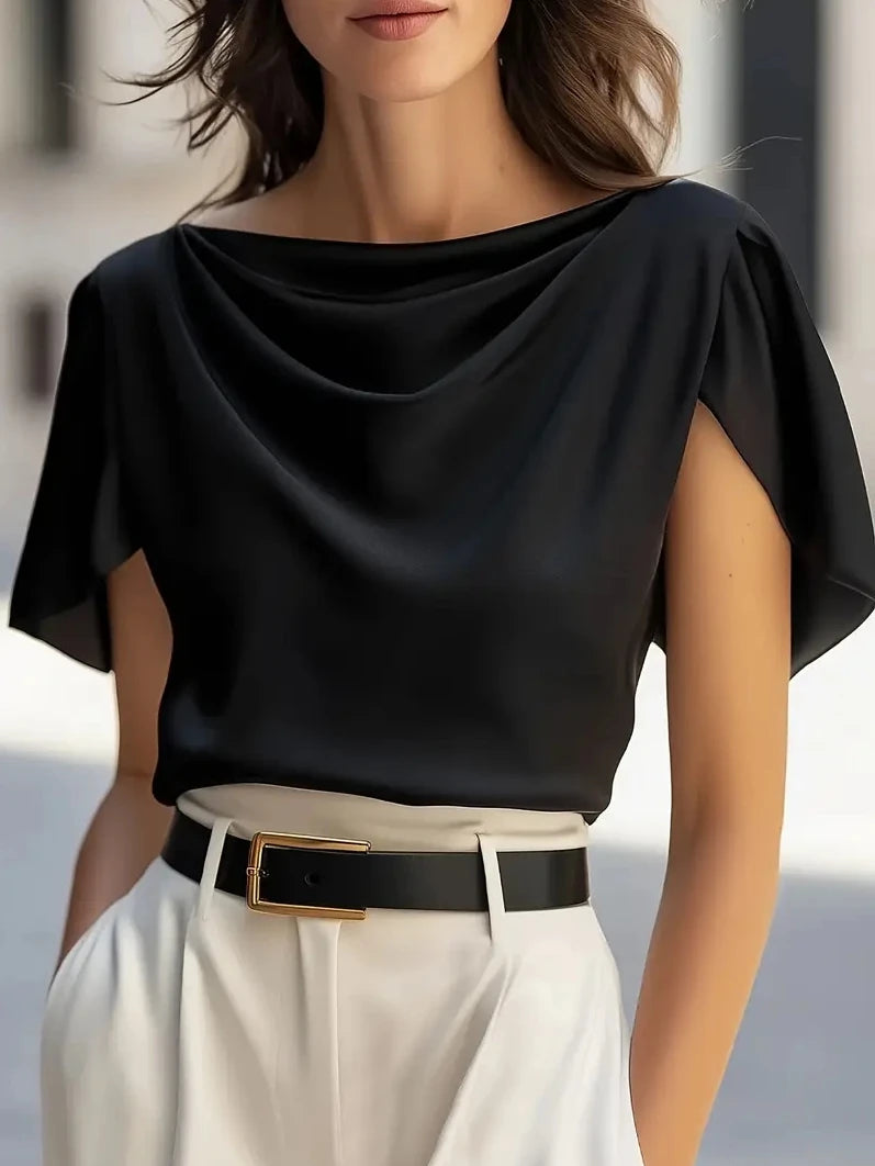 Blusa Feminina de Manga Curta com Gola Drapeada Elegante