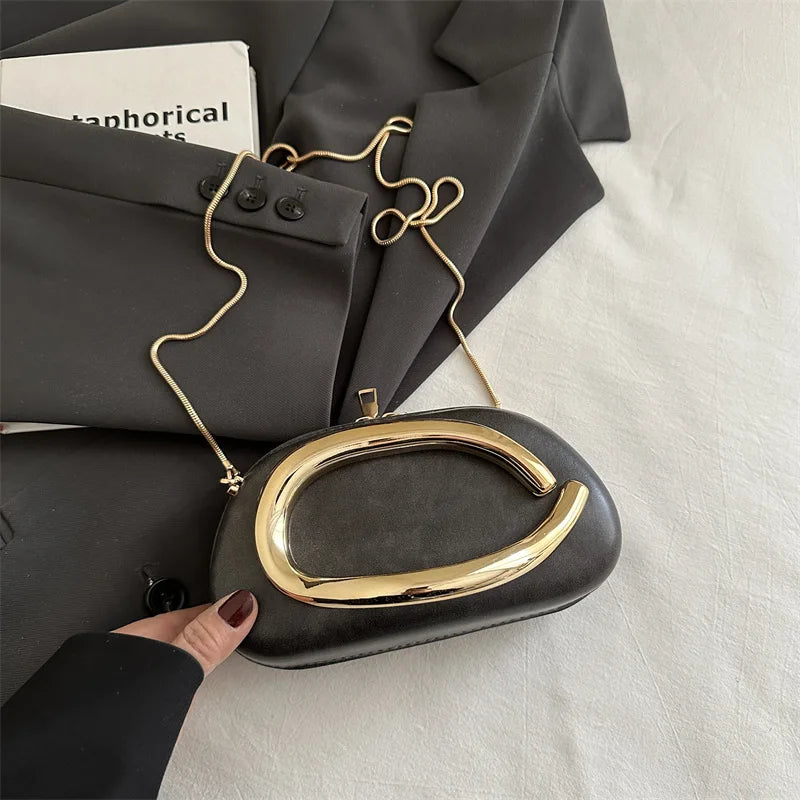 Bolsa de Luxo com Armação Metálica e Zíper