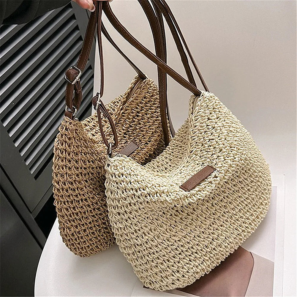 Bolsa de Palha Tiracolo com Alça de Couro