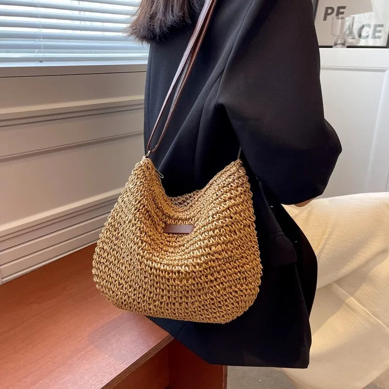 Bolsa de Palha Tiracolo com Alça de Couro