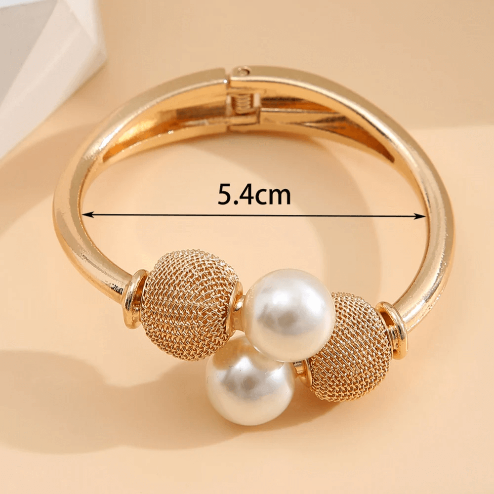 Bracelete com Pérolas Barrocas