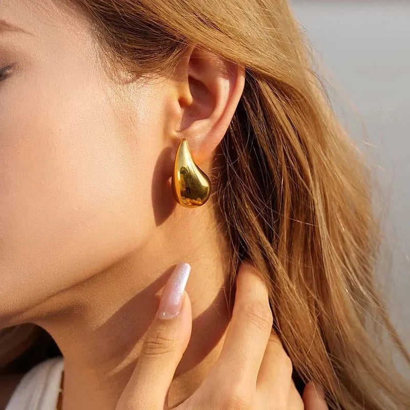 Brinco Gota Dourado Folheado a Ouro 18k 3