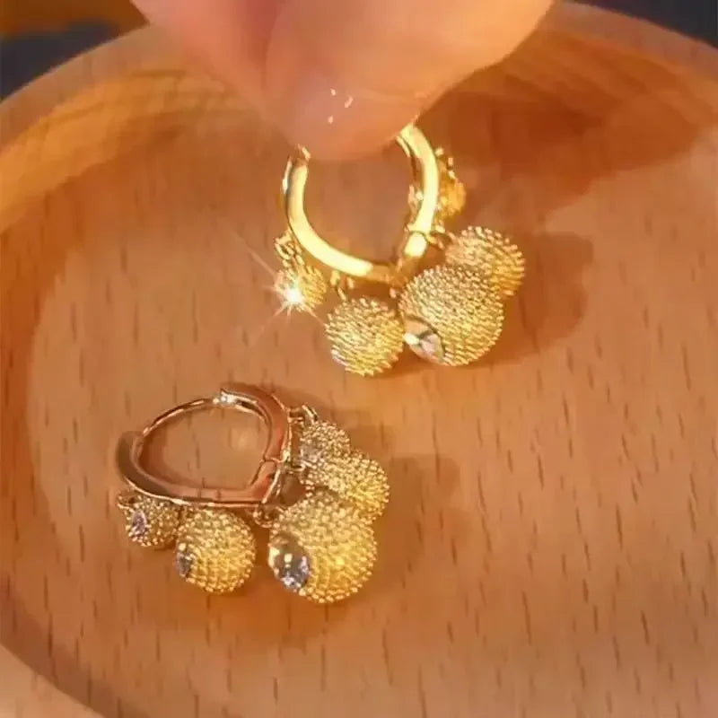 Brincos Dourados Argola com Zircão