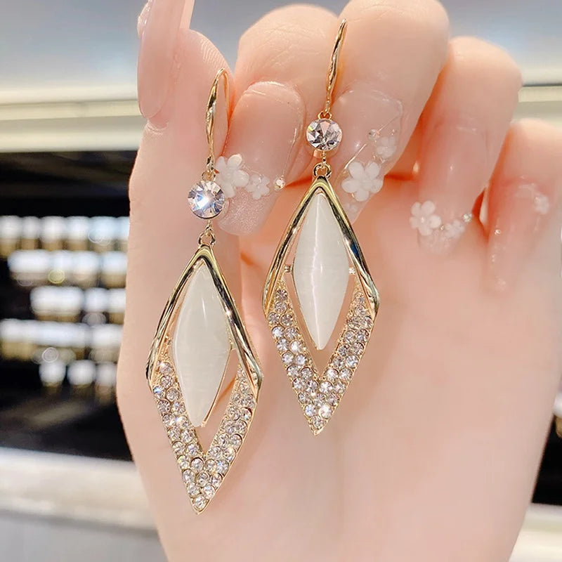 Brincos Longos de Luxo com Cristal Zircônia