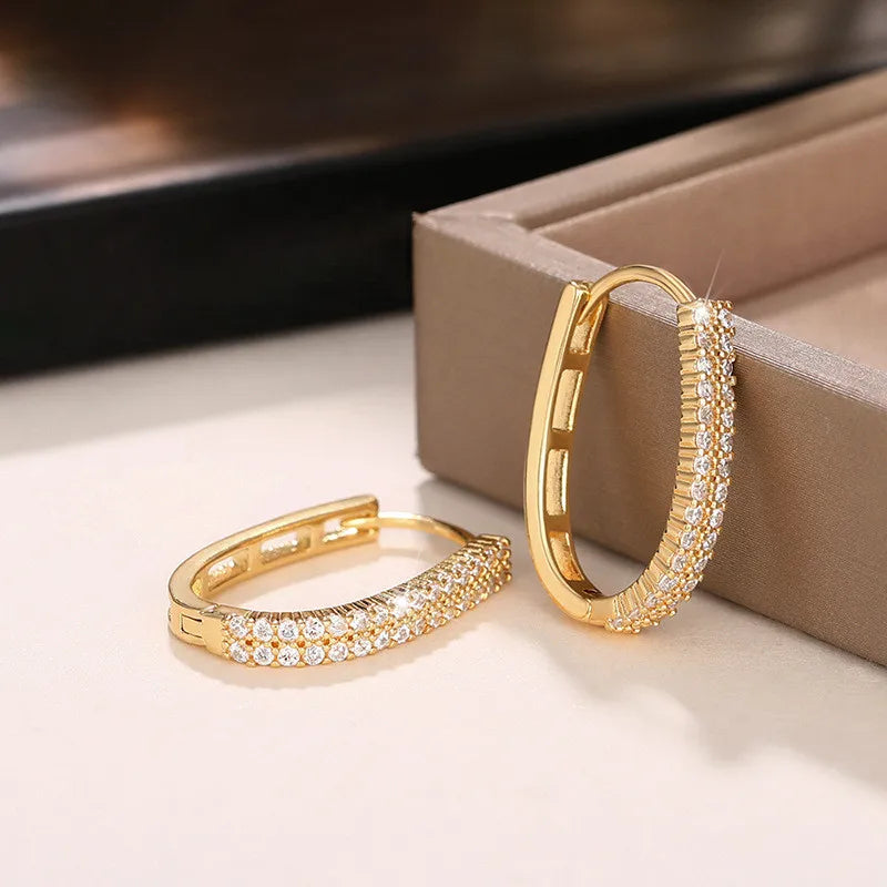 Brincos de Argola com Pavê de Zircônia