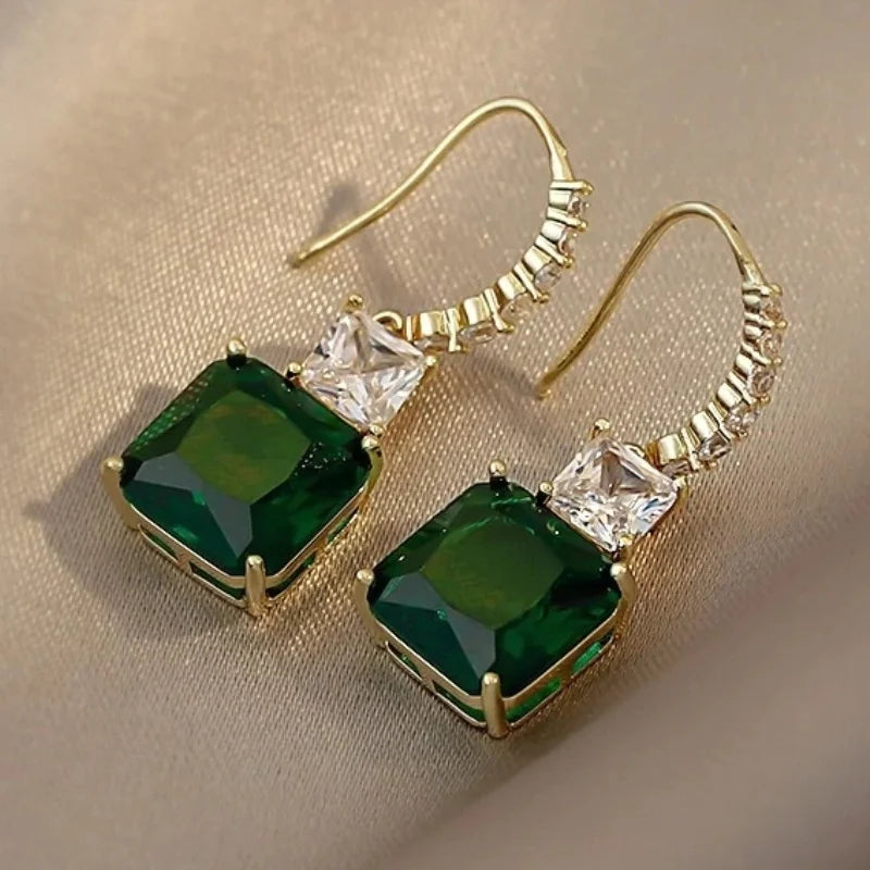 Brincos de Luxo com Zircão Verde