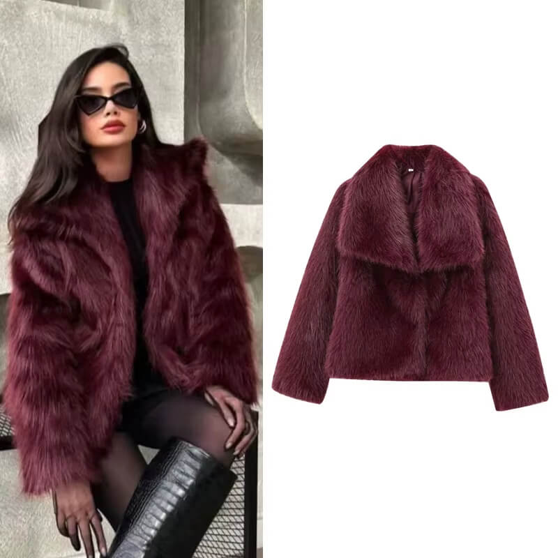 Casaco Feminino de Inverno em Couro Sintético com Gola Alta