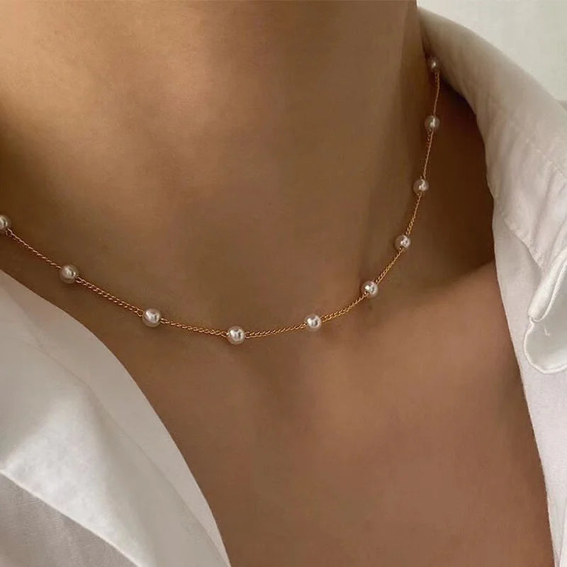 Colar Elegante Corrente com Pérolas