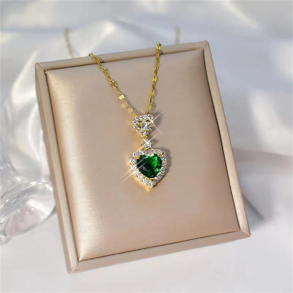 Colar e Brinco Coração Pedra Verde com Cristal