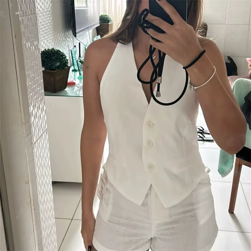 Colete Feminino Detalhe no Pescoço Sem Costas