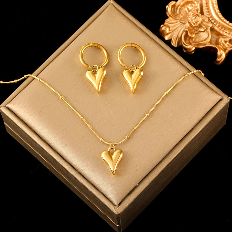 Conjunto Colar e Brincos Coração Dourado