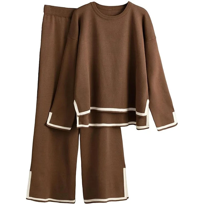 Conjunto Feminino de Malha com Calça Reta