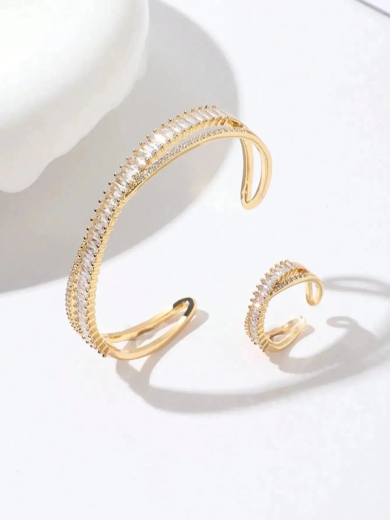 Conjunto Luxo de Anel e Pulseira de Zircônio