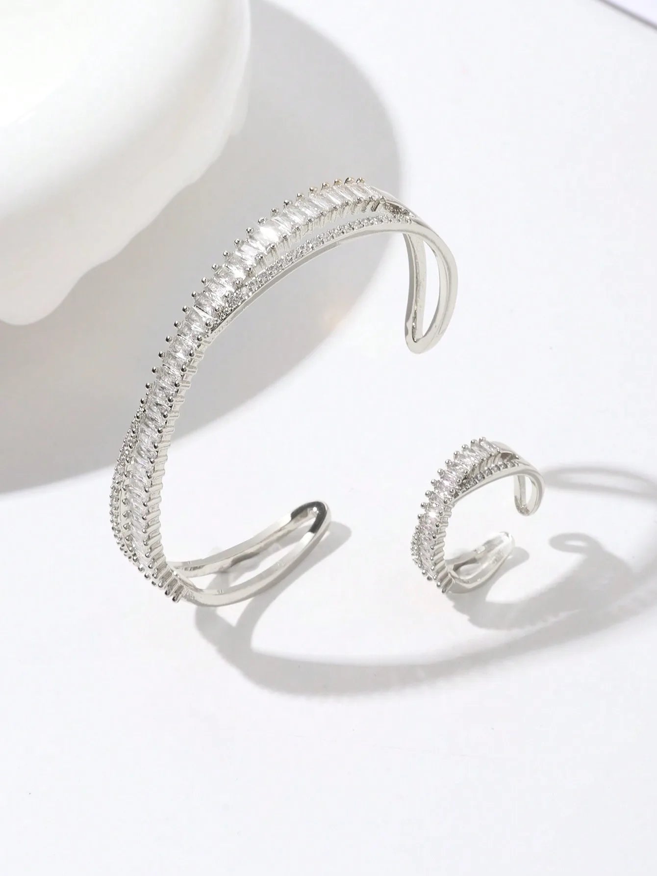 Conjunto Luxo de Anel e Pulseira de Zircônio