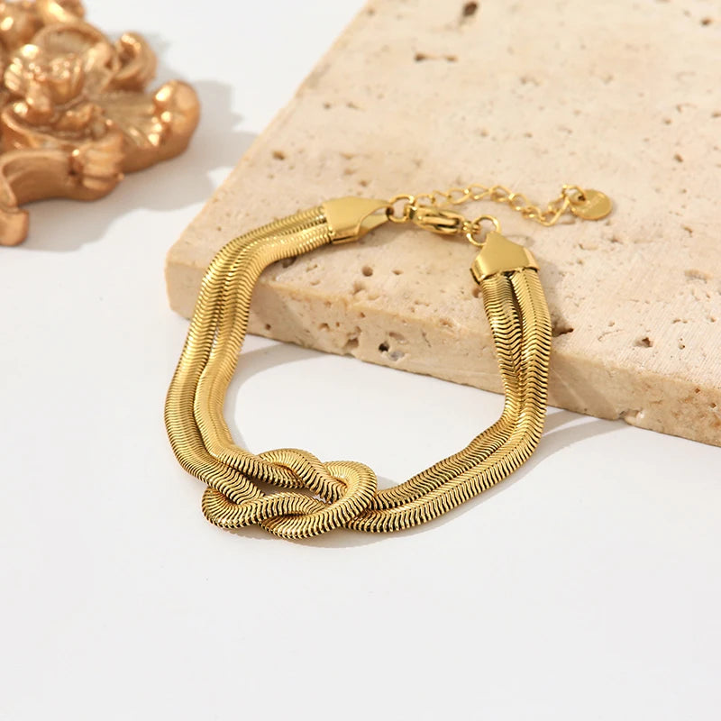 Conjunto Malha Dupla Dourado Detalhe Nó