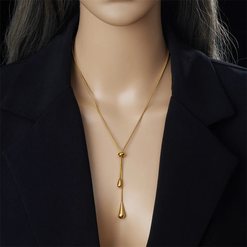 Conjunto de Jóias Douradas com Gotas Ajustáveis