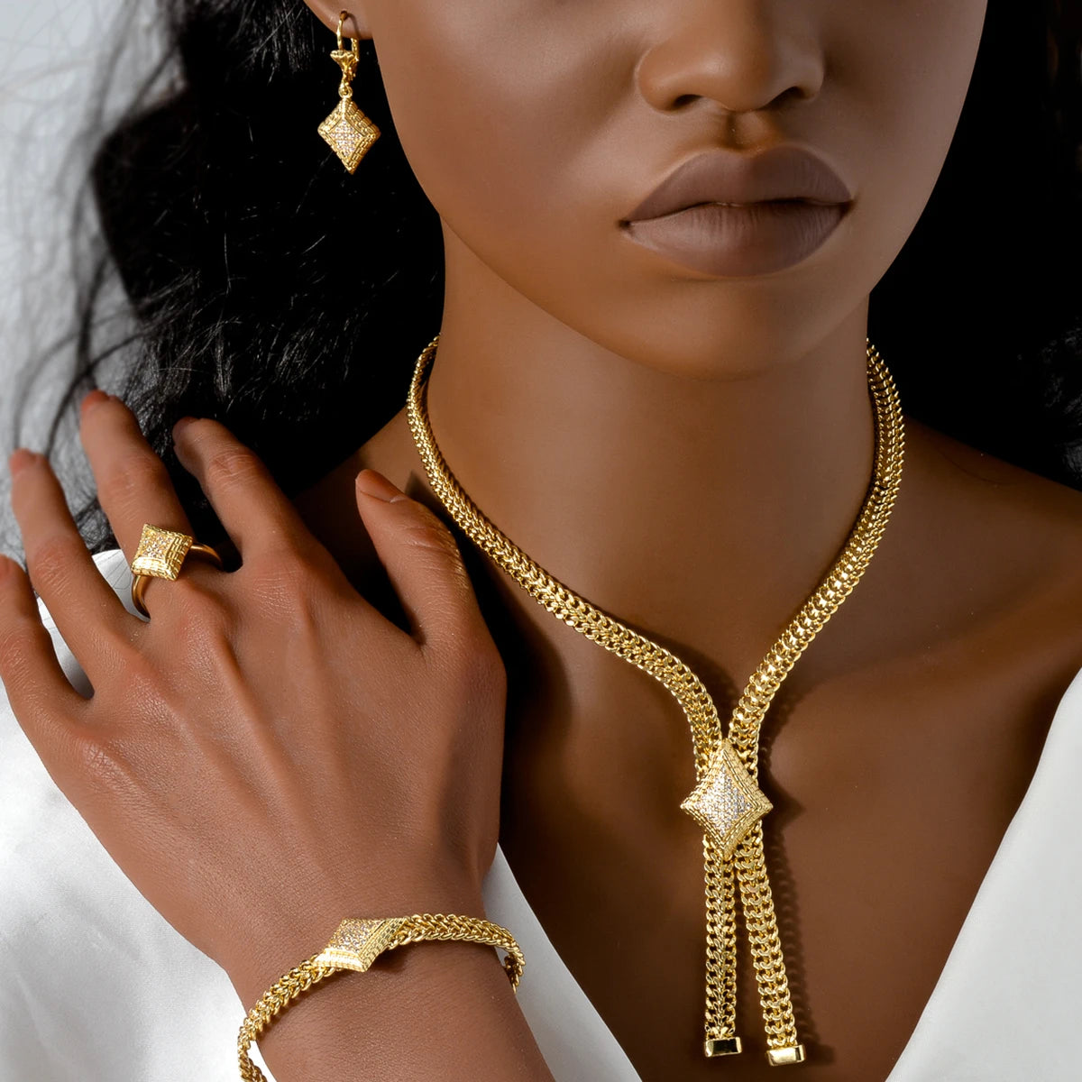 Conjunto de Joias Dourado com 4 Peças Folheado a Ouro 18k 2