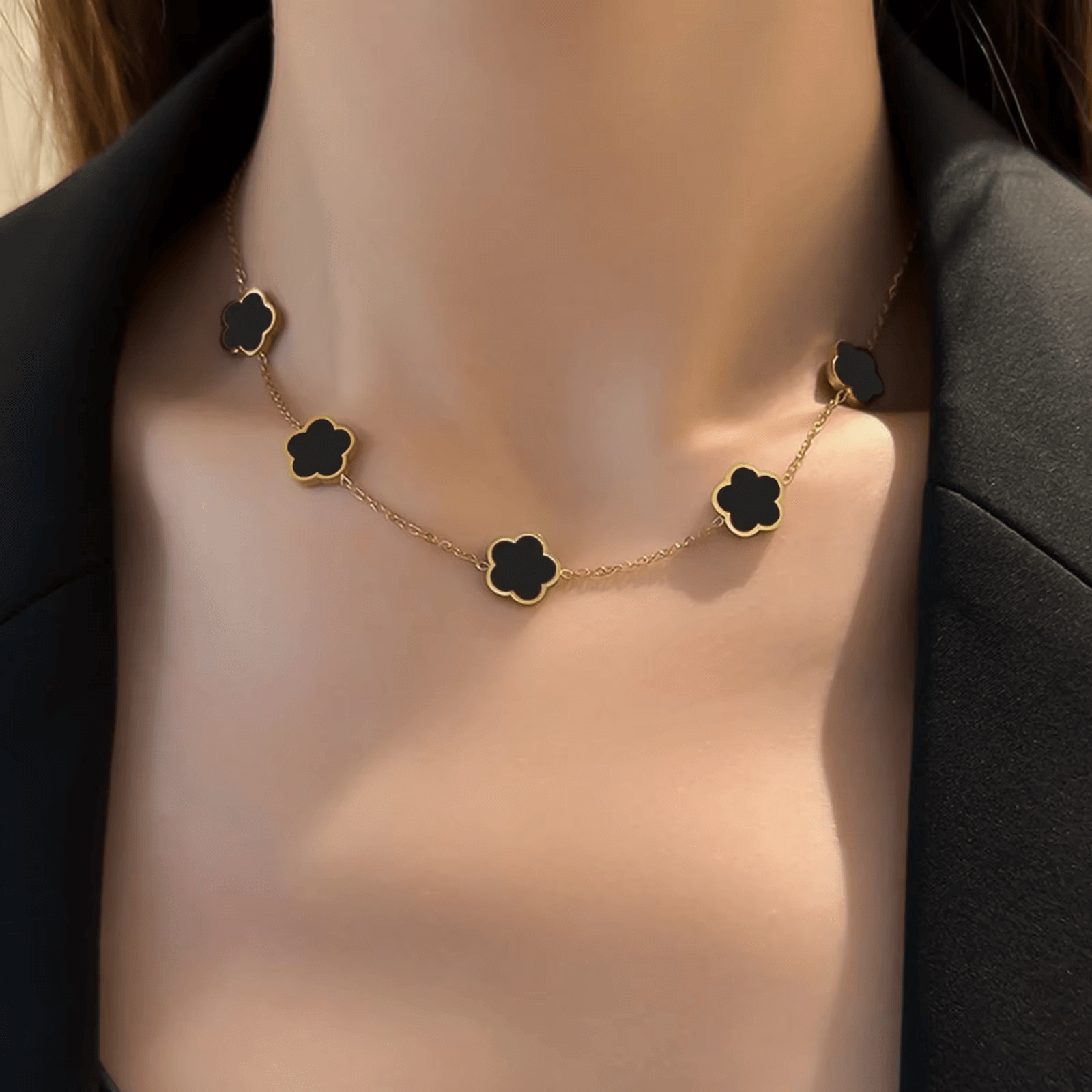 Conjunto de Joias Flor de Trevo Banhado a Ouro 18k