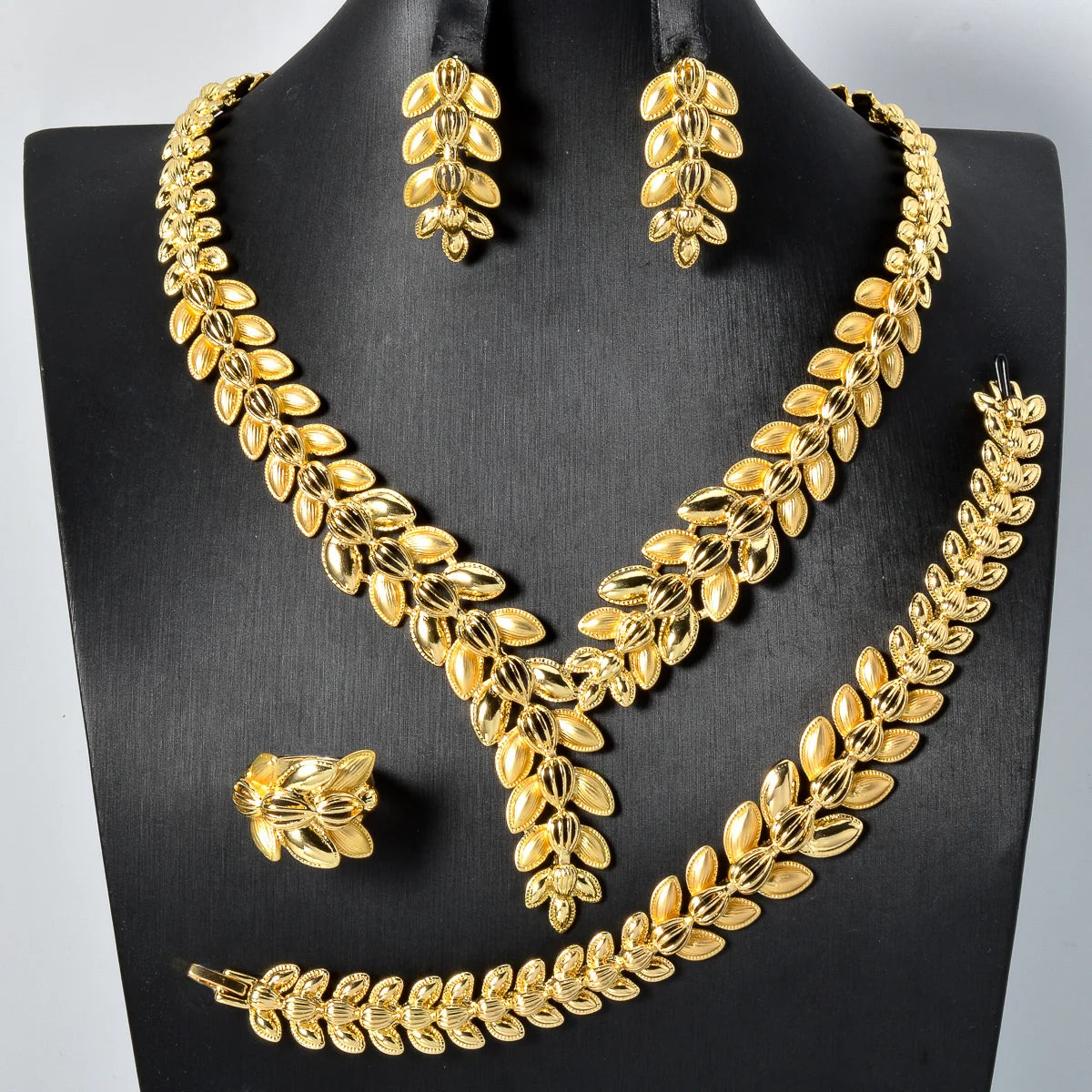 Conjunto de Joias Folha Banhado a Ouro 18K