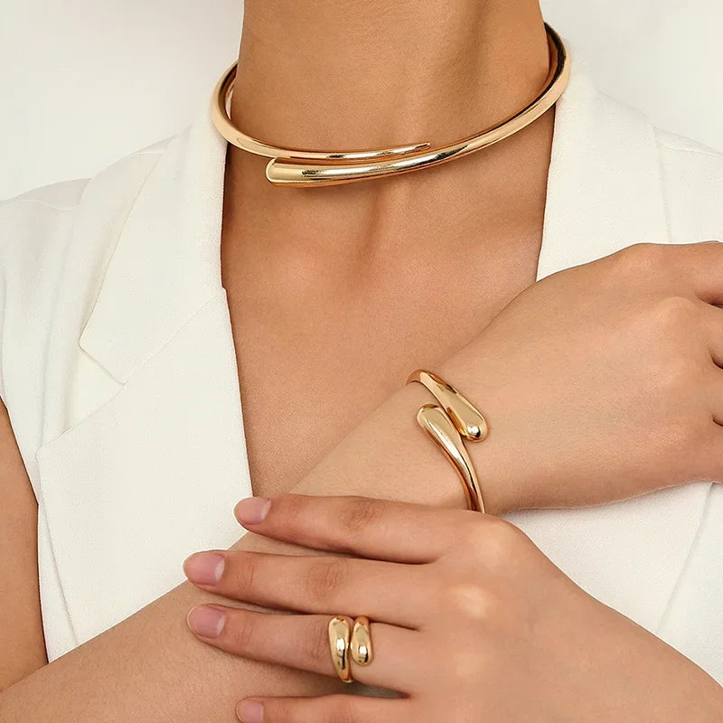 Conjunto de Joias Geométricas Elegantes