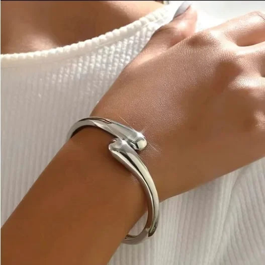 Conjunto de Joias Geométricas Elegantes