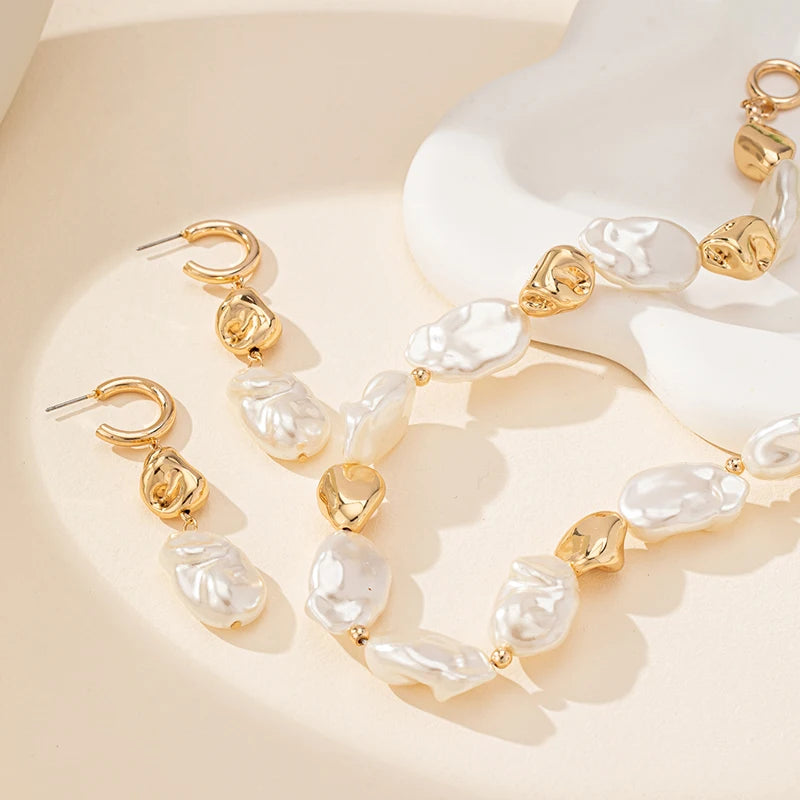 Conjunto de Perolas Detalhe Dourado