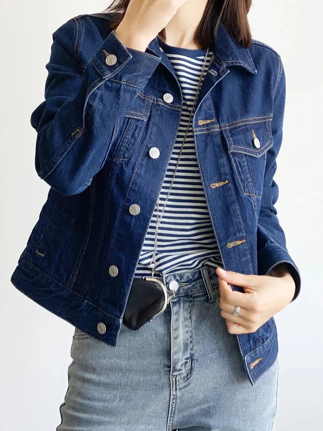 Jaqueta Denim Feminina Casual com Botões e Bolsos