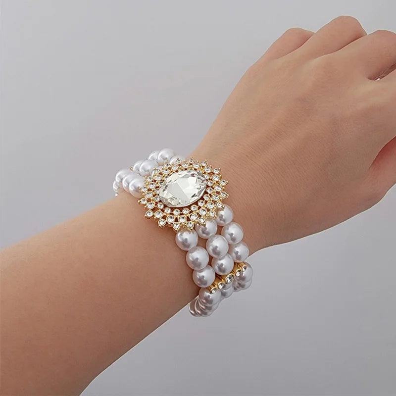 Pulseira de Pérolas e Cristais Multi Camadas