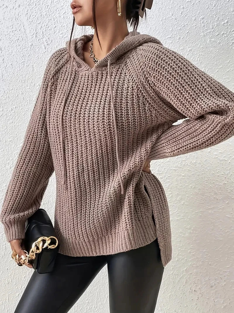 Suéter Feminino Tricô com Capuz e Manga Raglan