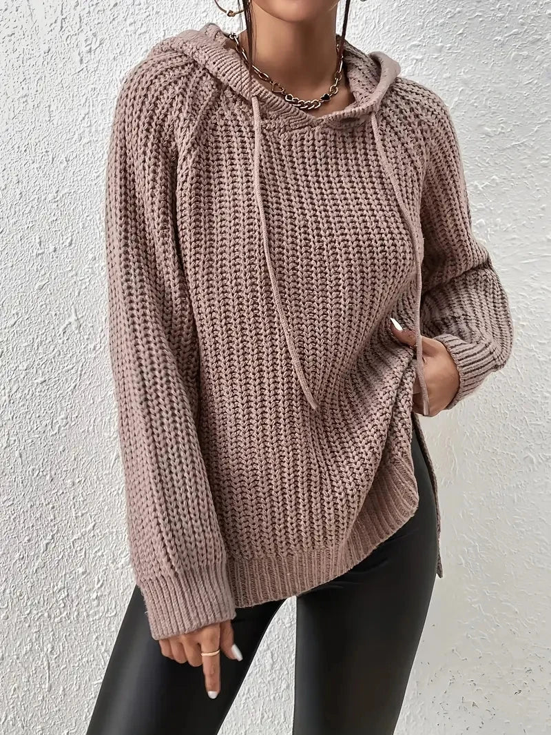 Suéter Feminino Tricô com Capuz e Manga Raglan
