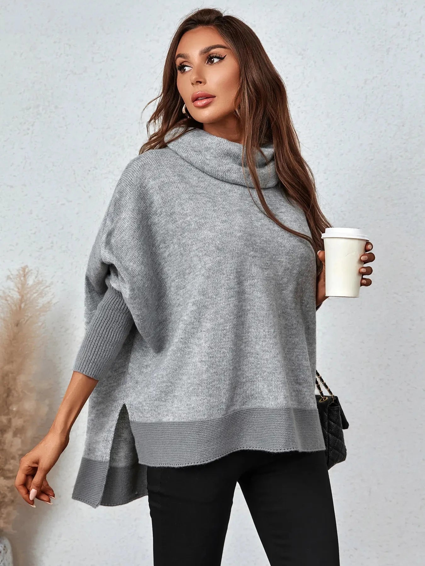 Suéter Feminino de Gola Alta Cinza