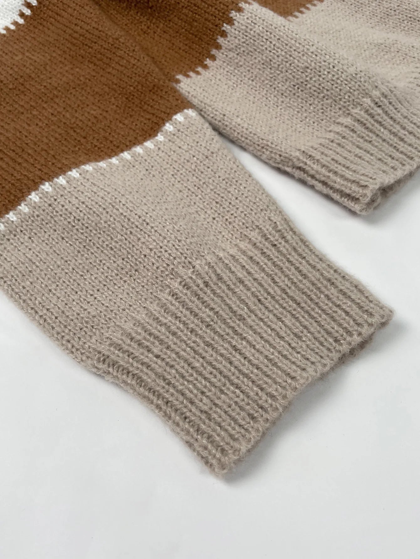 Suéter de Tricô com Estampa de Leopardo Bege