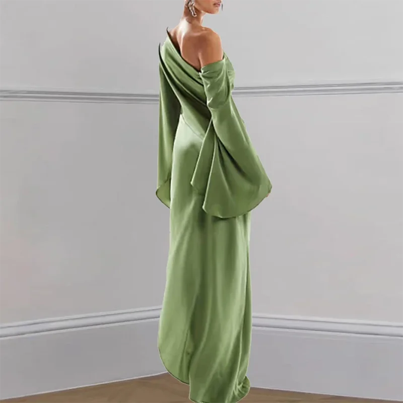 Vestido Flavia Longo com Fenda e Gola Assimétrica