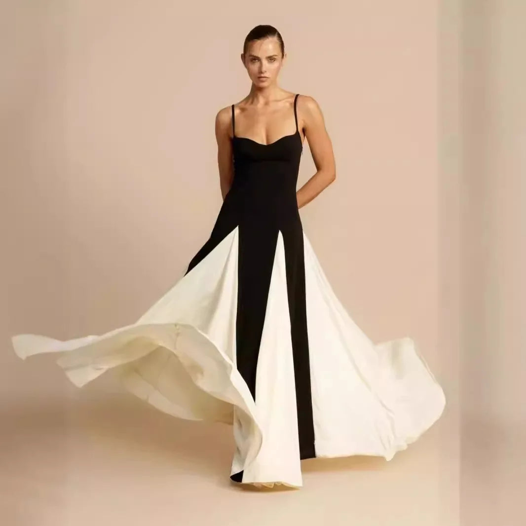 Vestido Longo Evase Preto e Branco