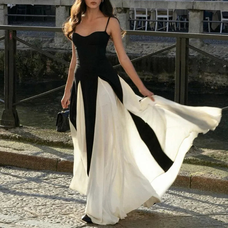 Vestido Longo Evase Preto e Branco