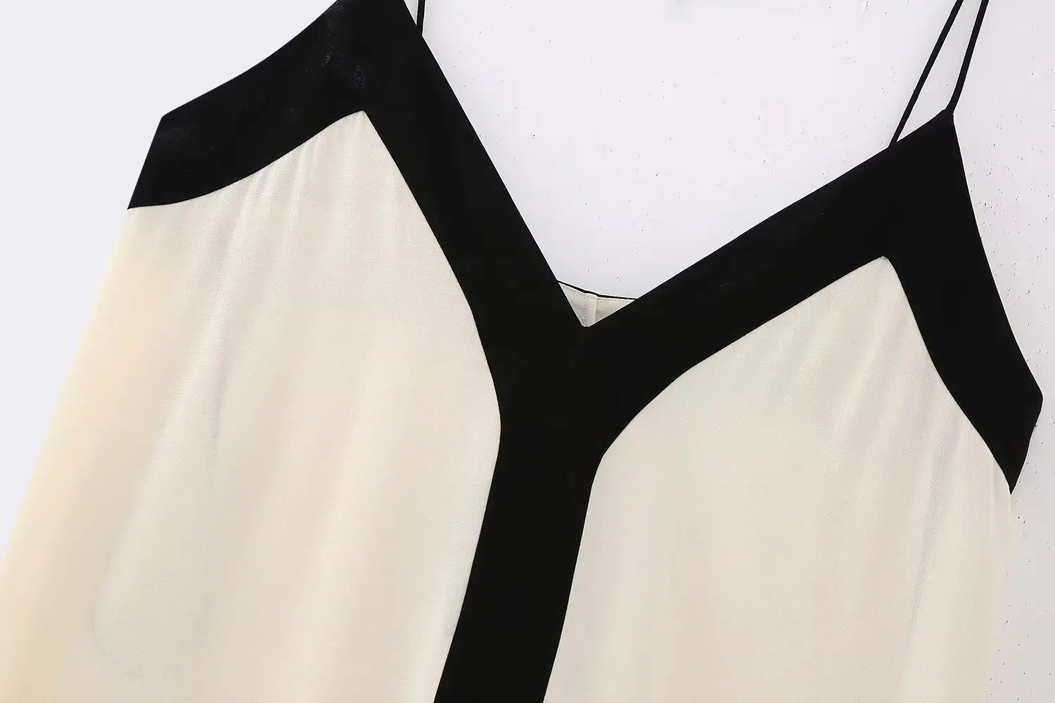 Vestido Solto Francês com Alças Fina