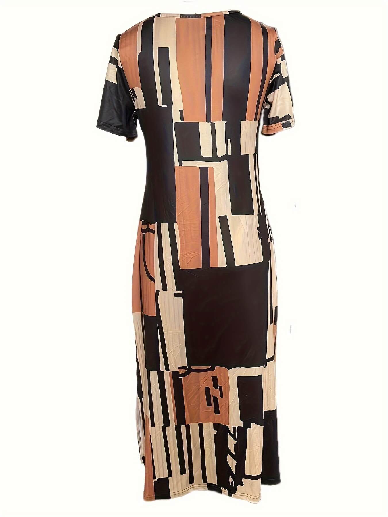Vestido Feminino Estampado com Fenda e Decote V