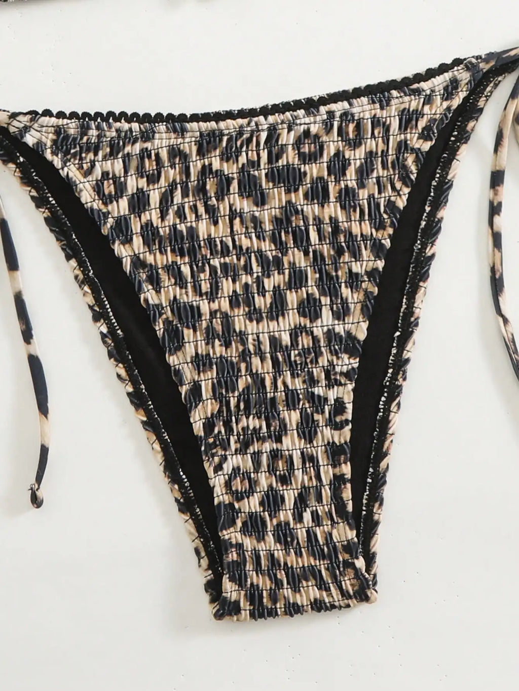 Biquini_Estampa_Leopardo_com_Joia_em_Estrela