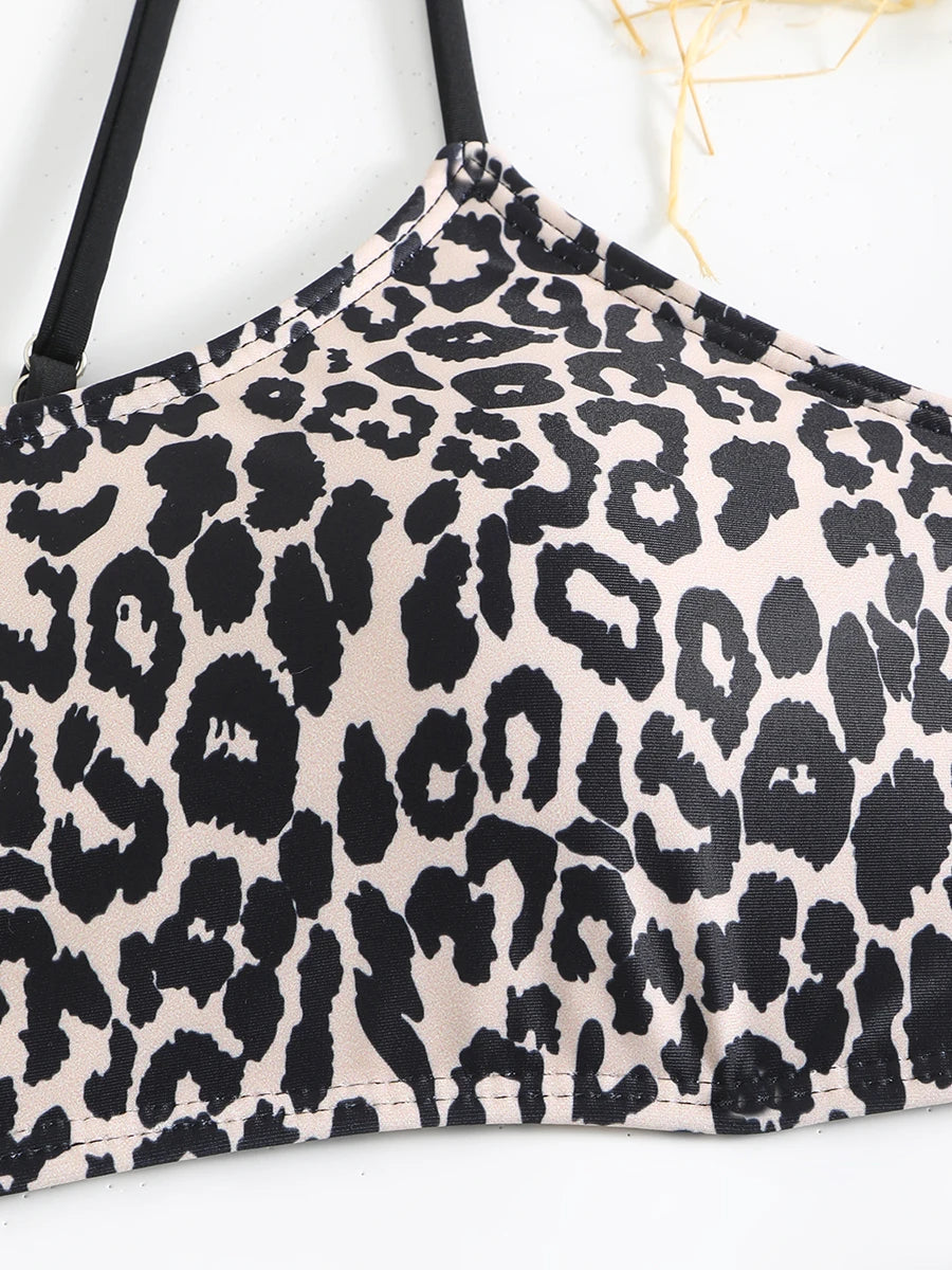 Biquíni Leopardo com Tiras e Alça Regulável