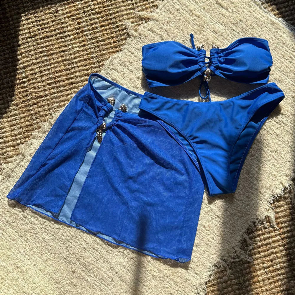 Biquíni com Saída de Praia e Detalhes em Anel