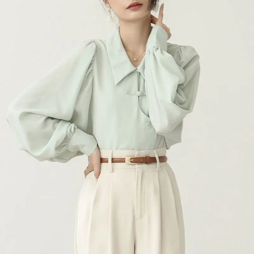 Blusa Feminina com Gola e Recortes Verde