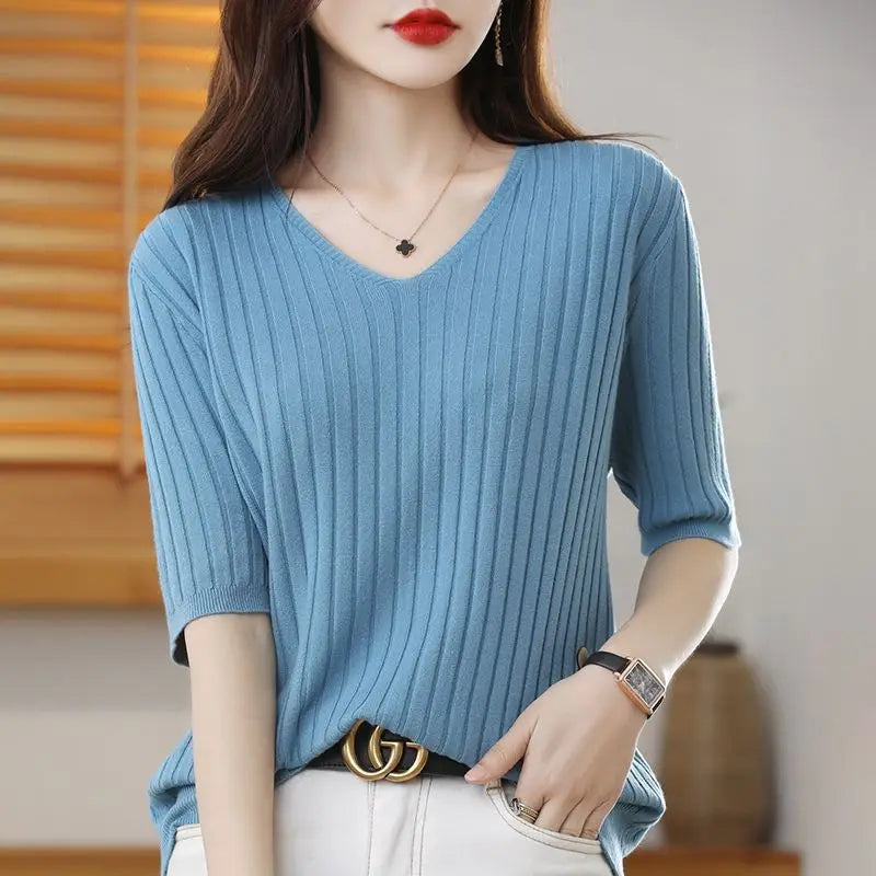Blusa Feminina em Tricô Caxemira com Gola V
