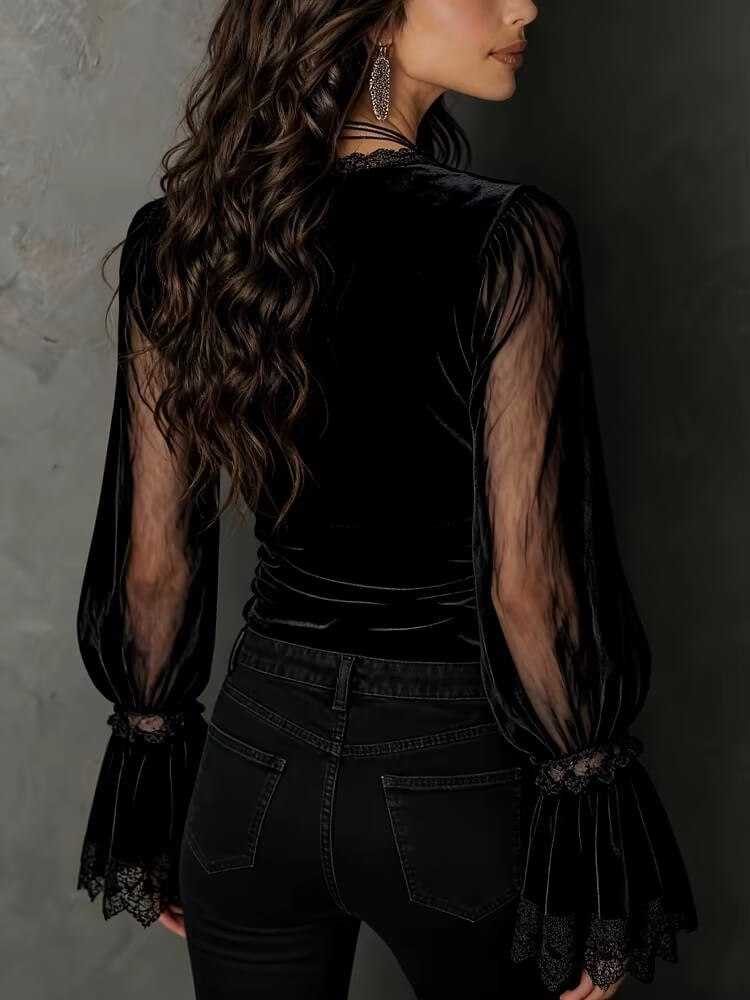 Blusa Preta Tule com Renda e Manga Larga