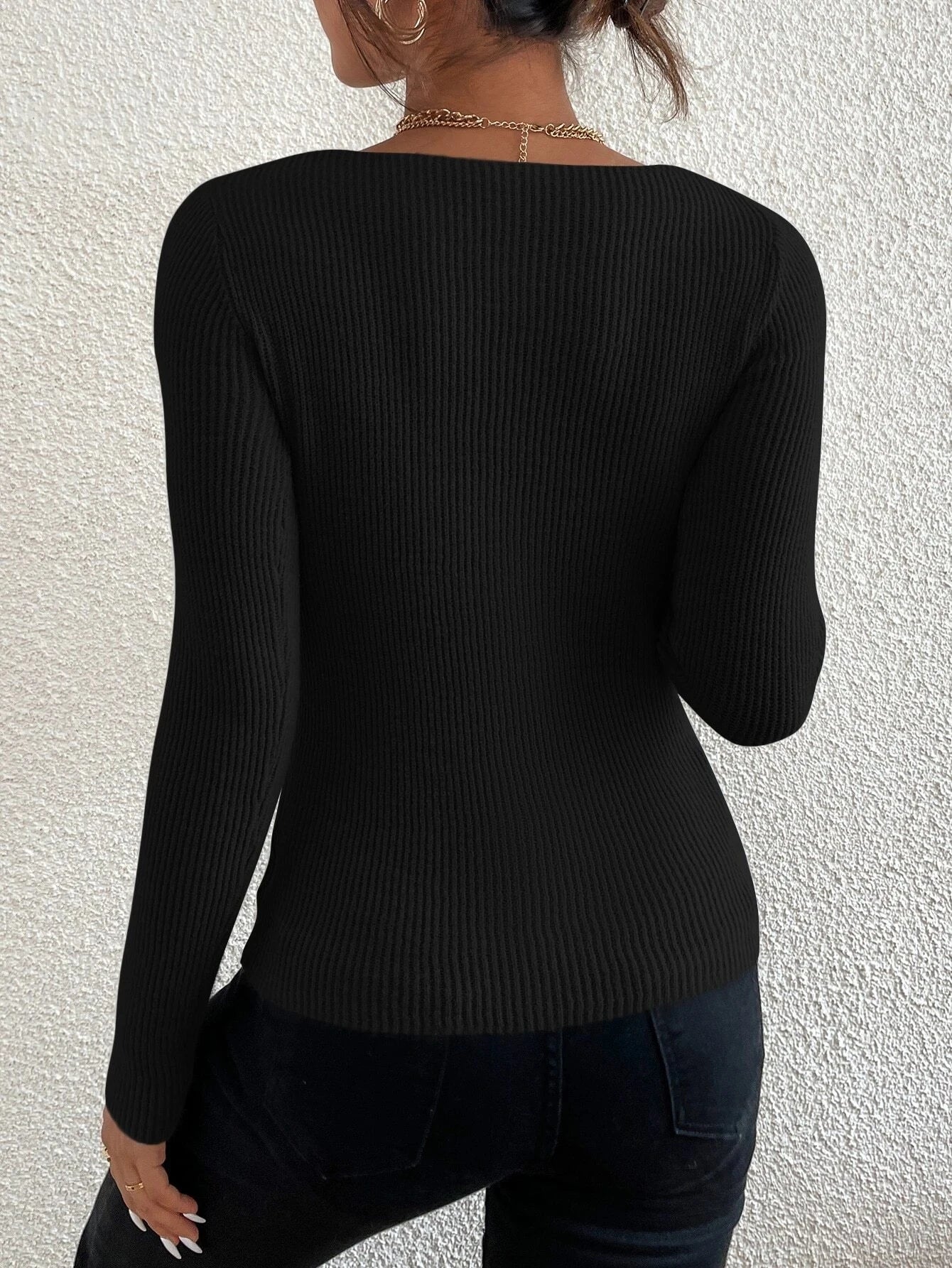 Blusa em Tricô Canelado com Decote em V Elegante