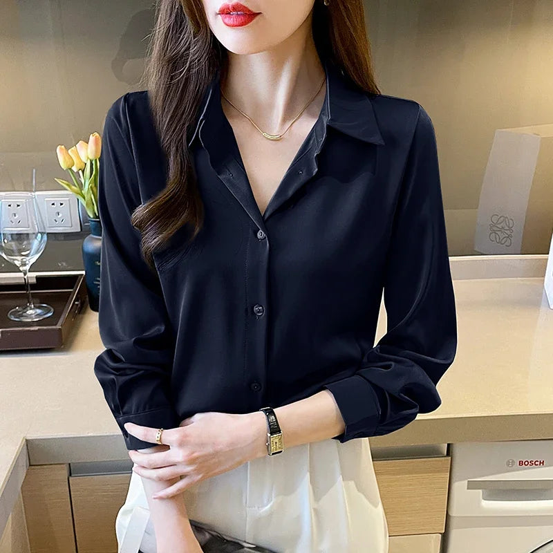 Camisa Aurora Acetinada com Botões Preto