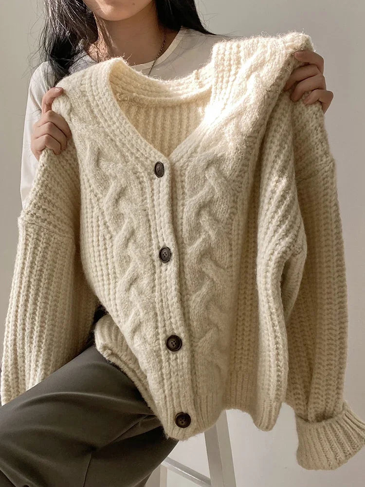 Cardigan de Tricô Feminino com Botôes