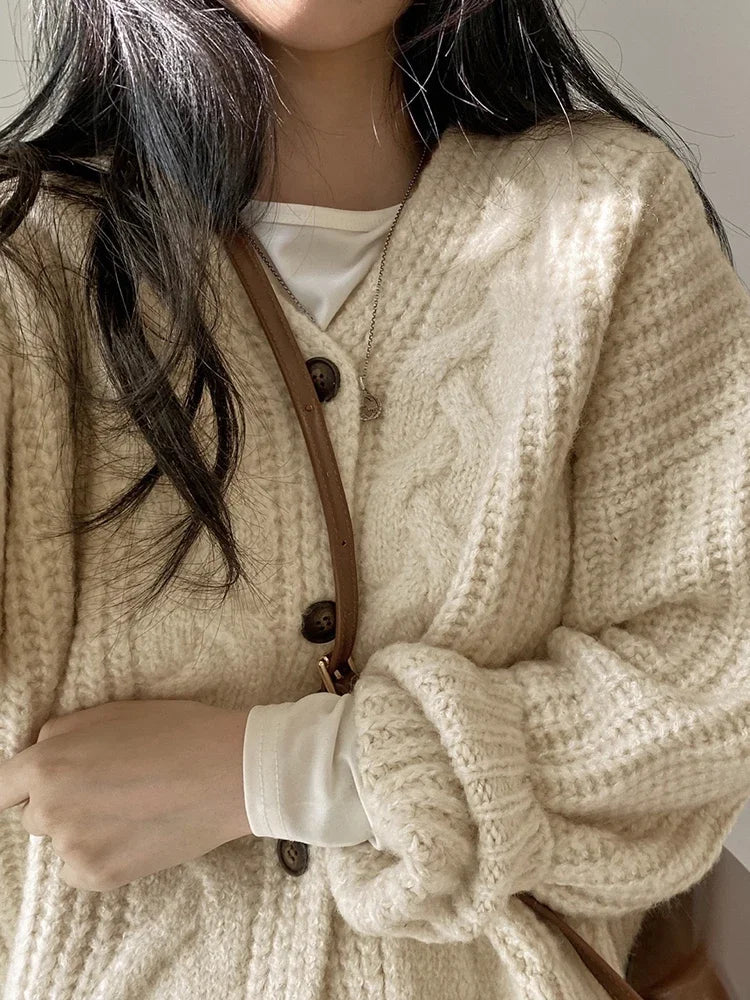 Cardigan de Trico Feminino com Botoes