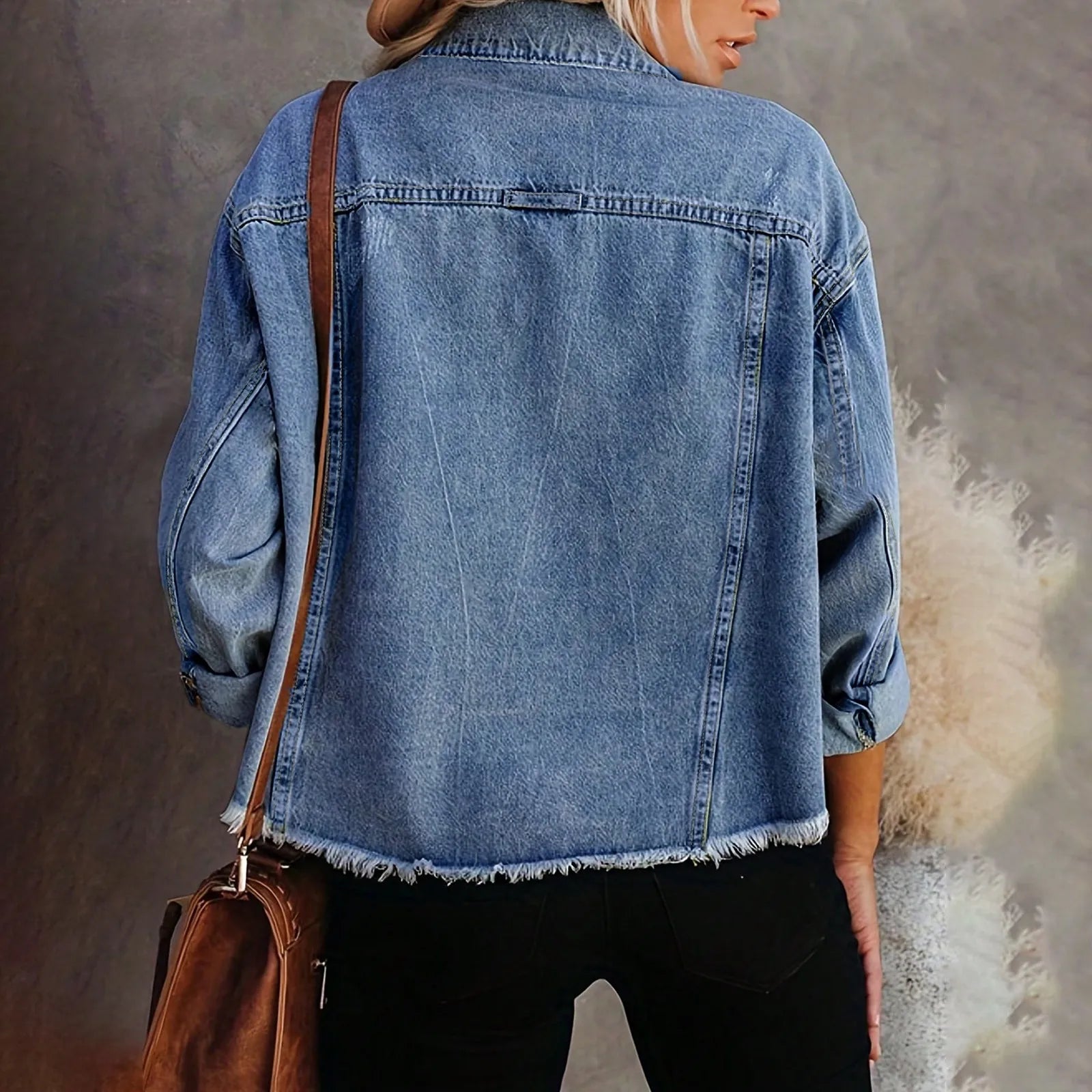 Casaco Jeans Feminino Casual com Botões e Bolsos