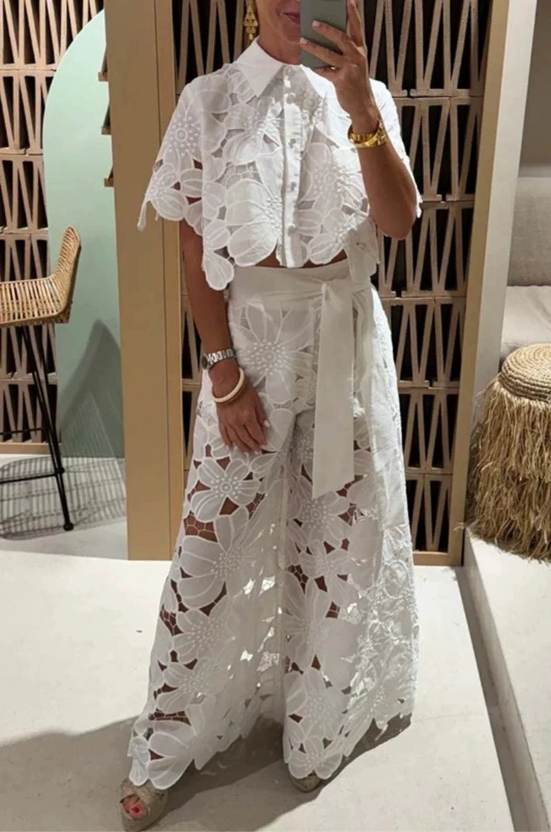 Conjunto Lease em Flor com Saia em Detalhe de Amarrar