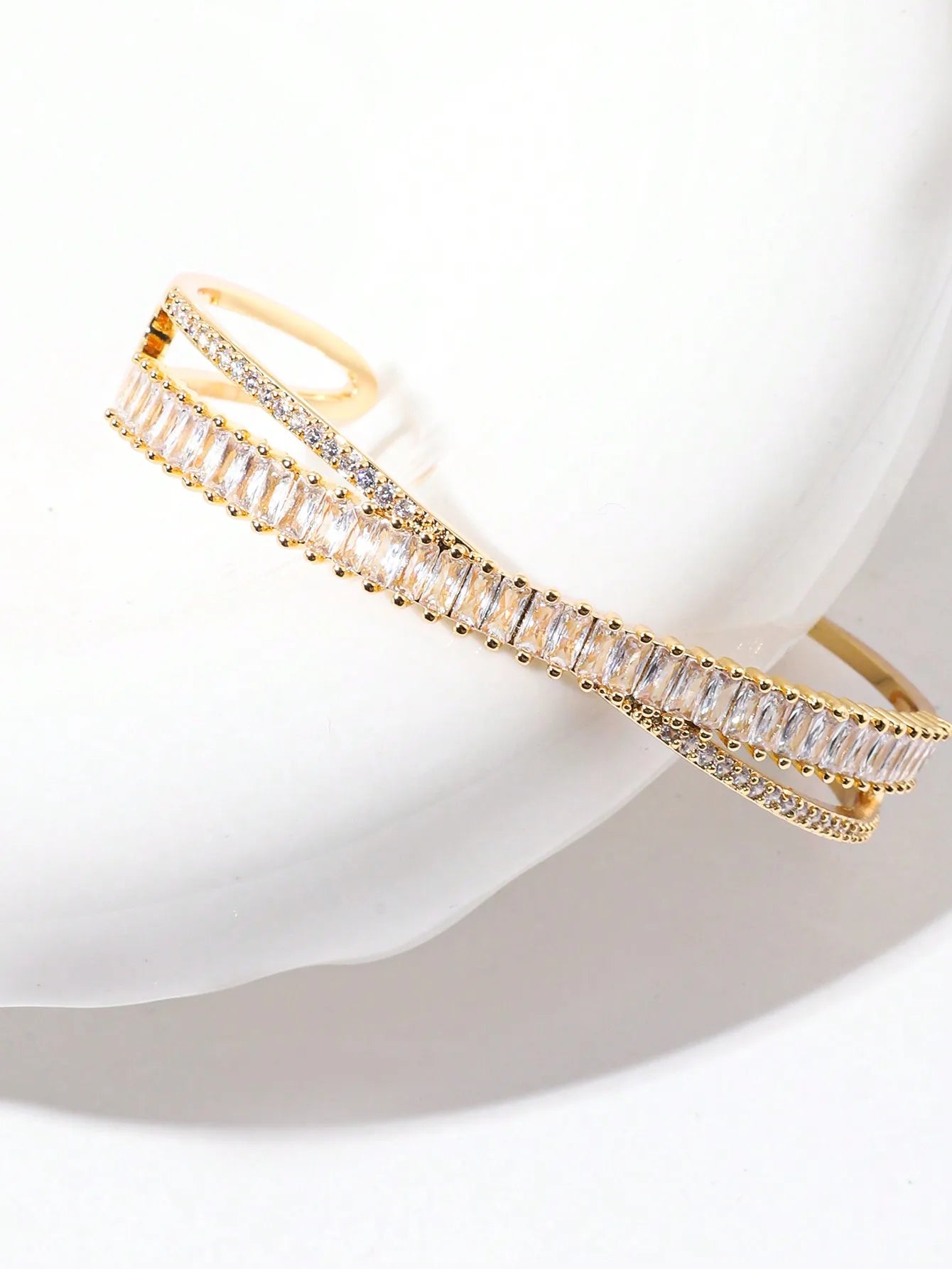 Conjunto Luxo de Anel e Pulseira de Zircônio